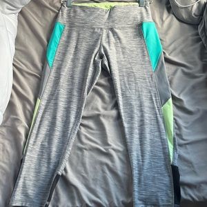 NWOT Capri Athletic Pants